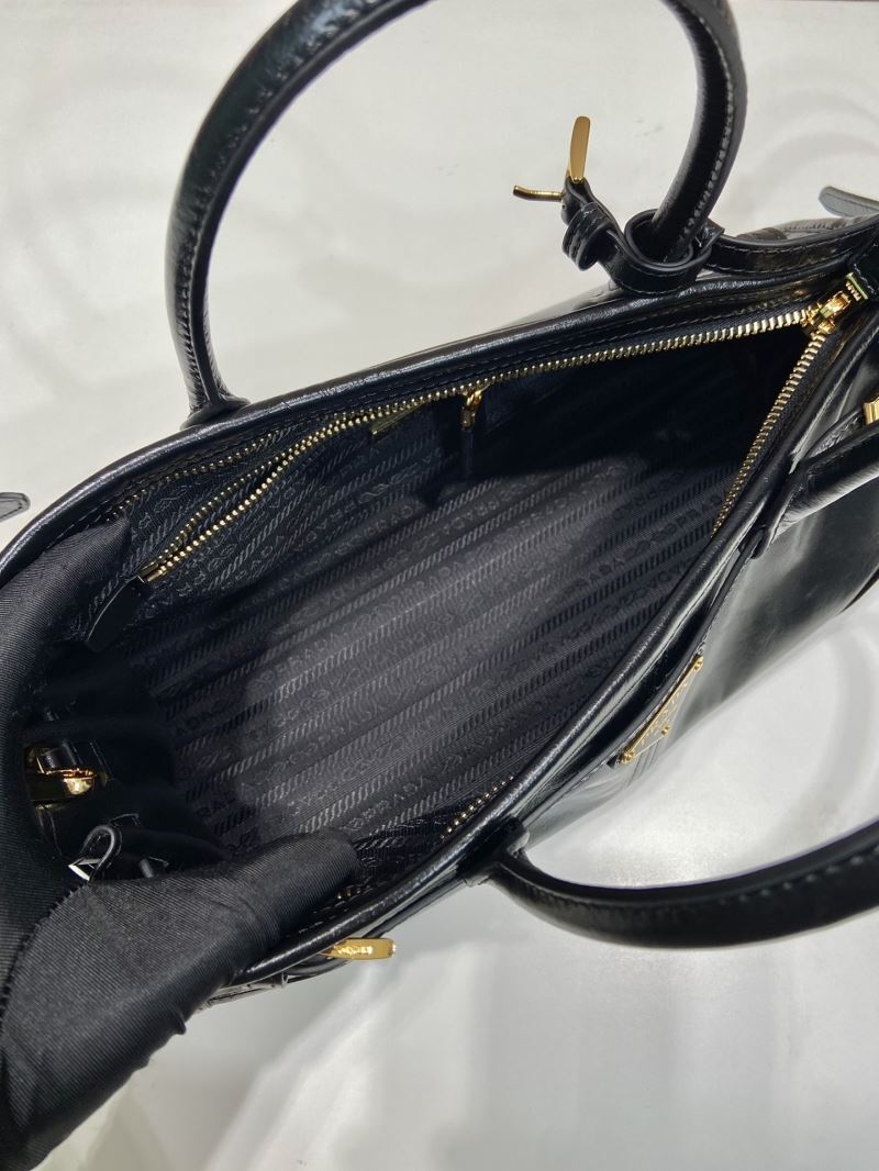 Pra*a top handle bags